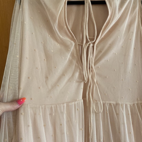 Lightweight beautiful polkadot dress for summer worn once! Light pink color. - Picture 3 of 4